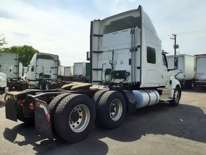 2019 NAVISTAR INTERNATIONAL LT625 SLPR CAB