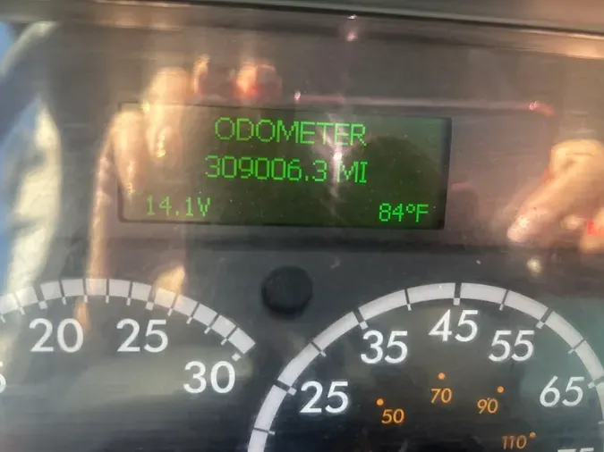 2018 FREIGHTLINER/MERCEDES M2 106