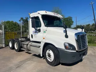 2016 FREIGHTLINER X12564ST