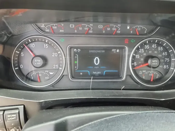 2020 NAVISTAR INTERNATIONAL LT625 DAYCAB T/A