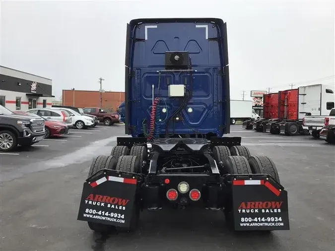 2019 FREIGHTLINER CA126