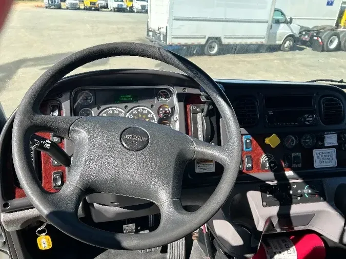 2018 Freightliner M2