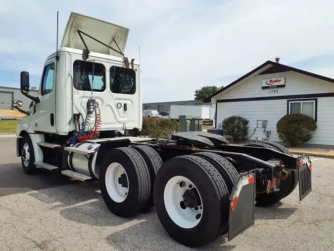 2019 FREIGHTLINER NEW CASCADIA PX12664
