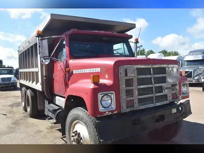 1999 INTERNATIONAL S2500
