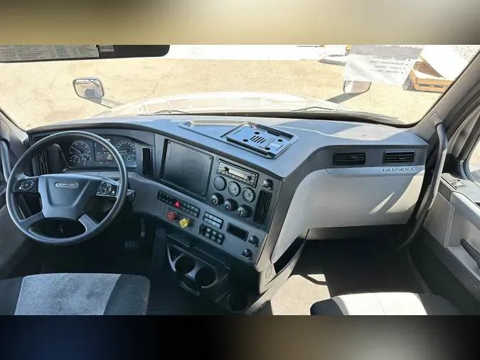 2020 Freightliner Cascadia