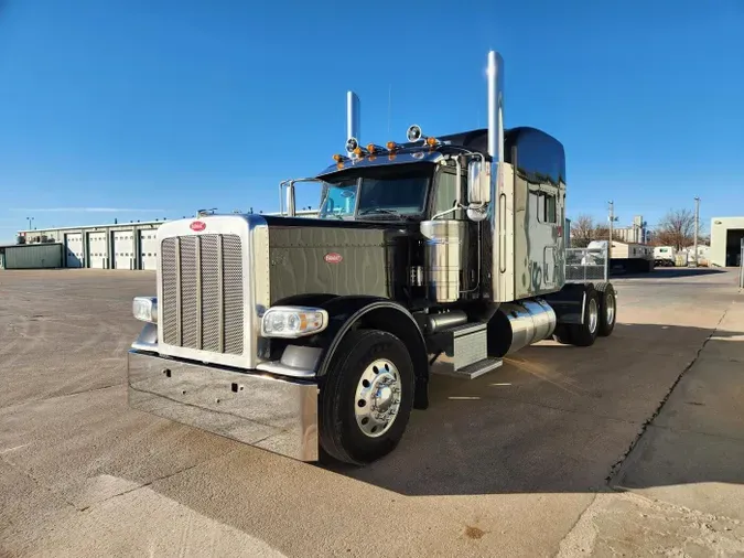 2023 Peterbilt 389