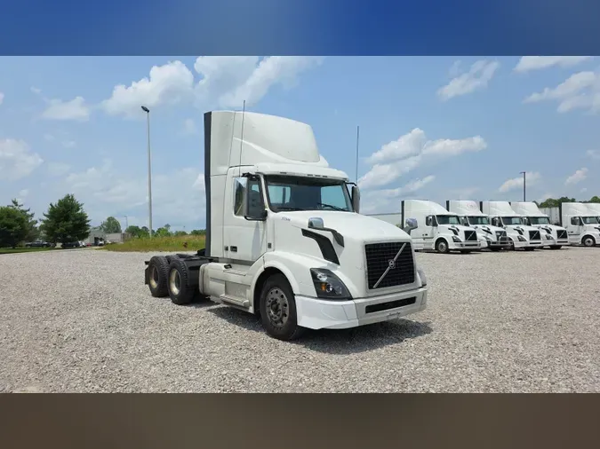 2018 Volvo VNL300275dfaab3562541a74eef7050ad526ae