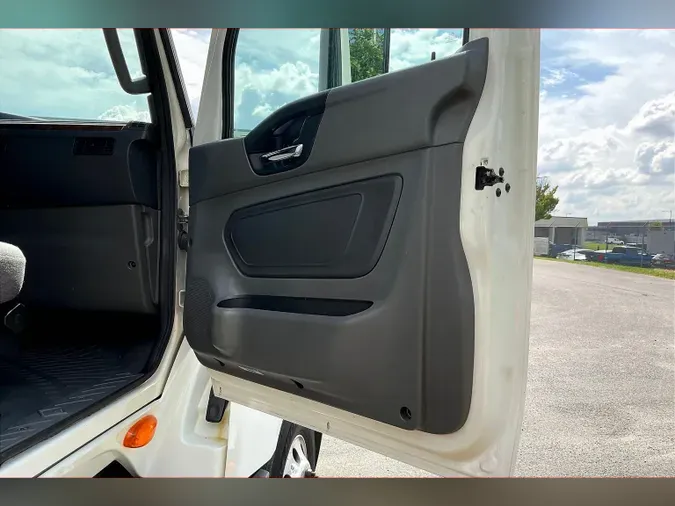 2021 INT LT625 6x4
