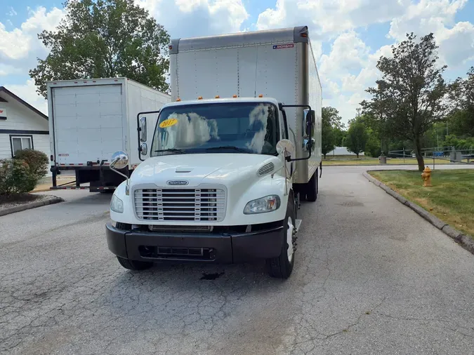 2017 FREIGHTLINER/MERCEDES M2 106