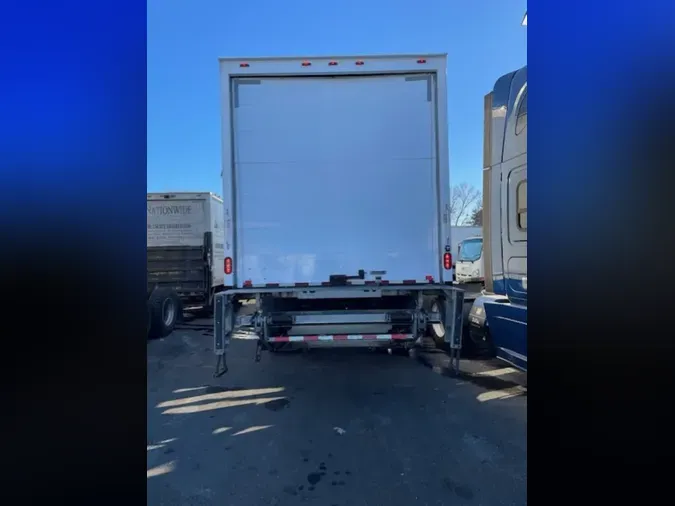 2019 FREIGHTLINER/MERCEDES M2 106