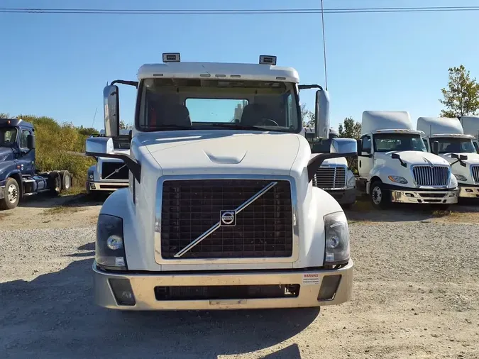 2018 VOLVO VNL64TRACTOR