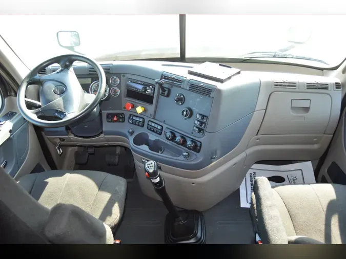 2016 FREIGHTLINER CASCADIA