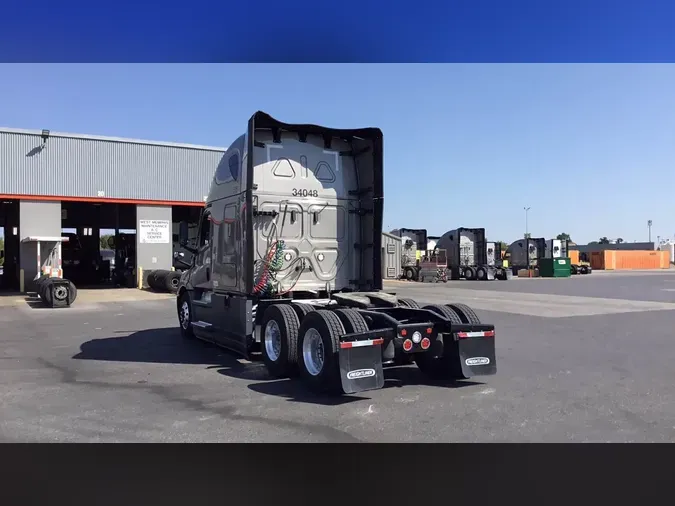 2025 Freightliner Cascadia 12627660bbef3da41f922b1887cdb11769d