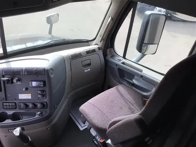 2020 FREIGHTLINER CASCADIA