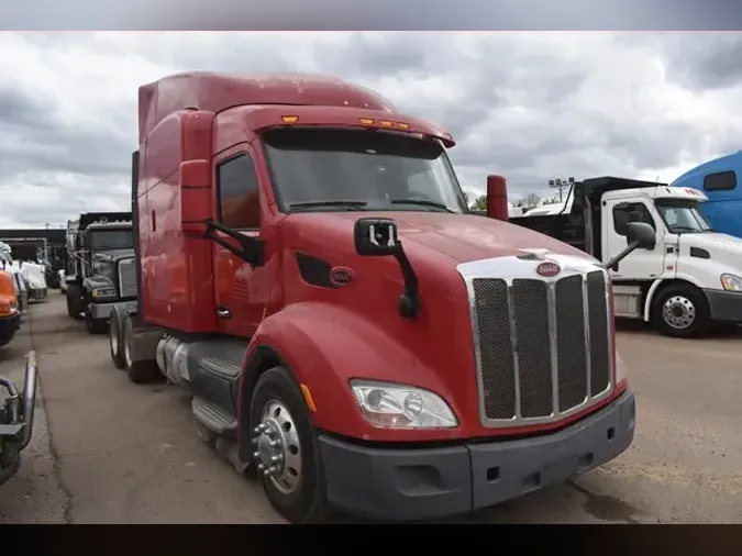 2015 PETERBILT 579