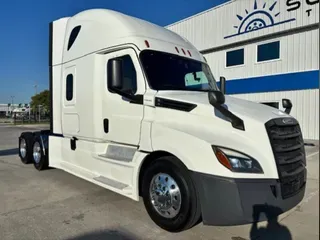 2020 Freightliner Cascadia 126