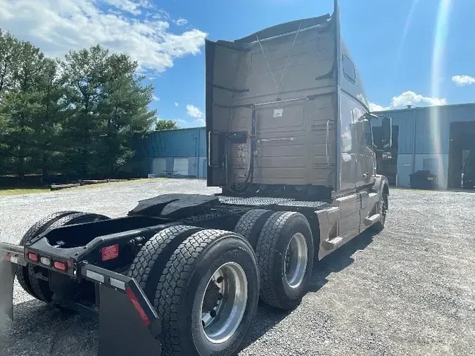 2018 Volvo VNL64670