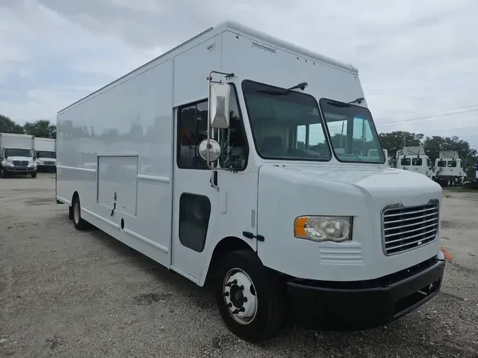 2018 FRTLR CUSTOM CHASSIS CORP MT55