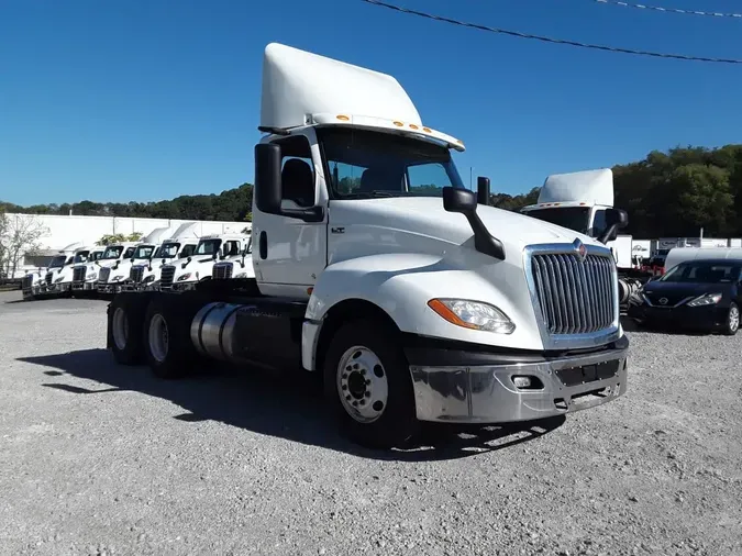 2019 NAVISTAR INTERNATIONAL LT625 DAYCAB T/A