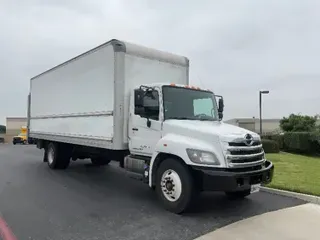 2019 HINO TRUCK 268