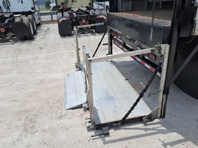 2021 FREIGHTLINER/MERCEDES M2 1062777d3c373d4ad5c4b27f881dde3308c