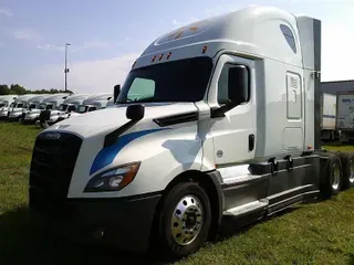 2020 FREIGHTLINER CA126