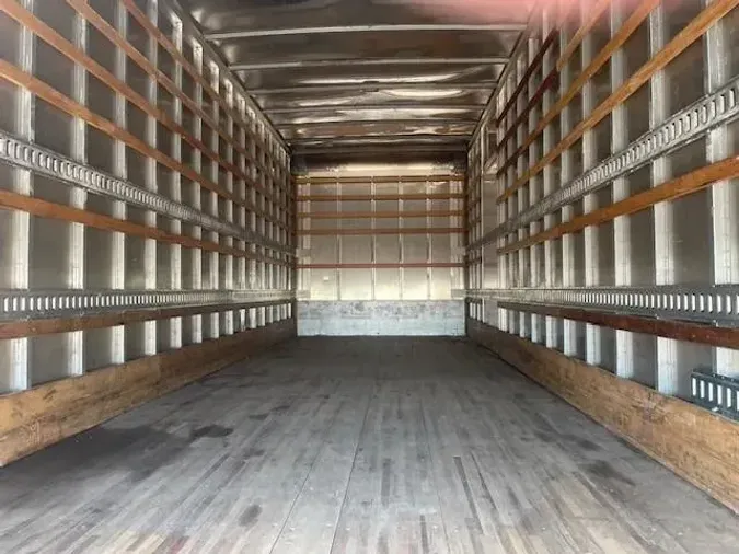 2020 Peterbilt 337
