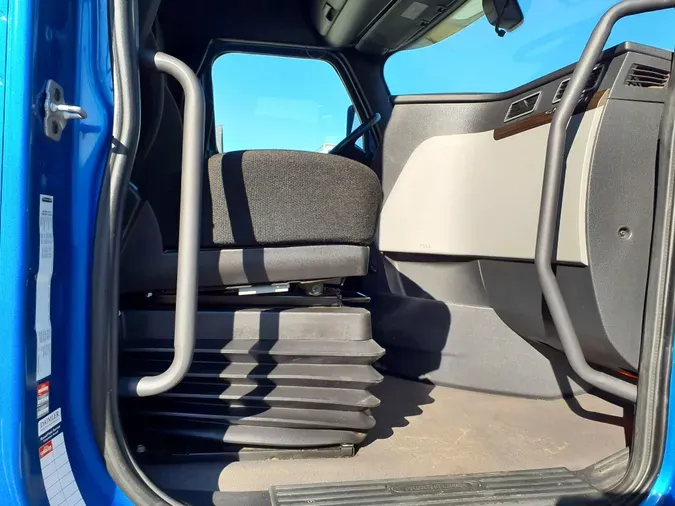 2020 FREIGHTLINER/MERCEDES NEW CASCADIA PX12664