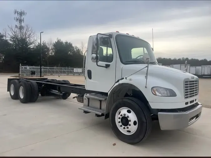2019 FREIGHTLINER/MERCEDES M2 106