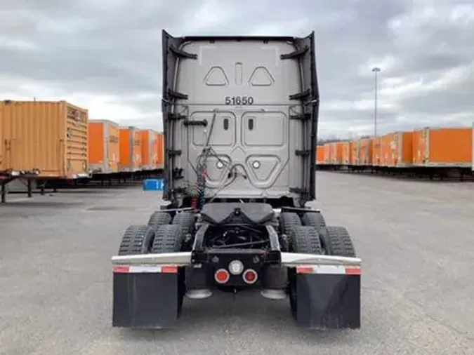 2021 Freightliner Cascadia