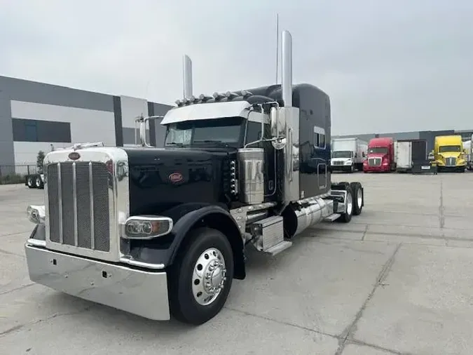 2022 Peterbilt 389