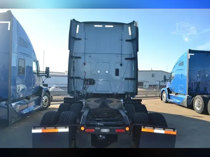 2022 INTERNATIONAL LT