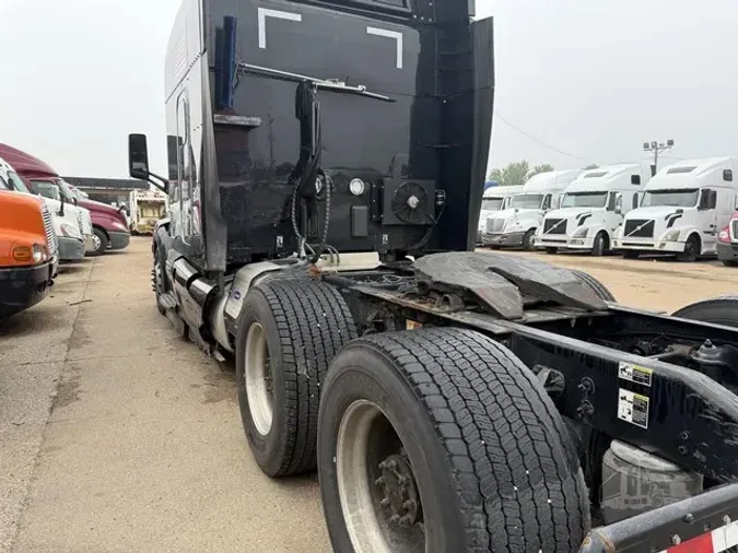 2021 PETERBILT 579