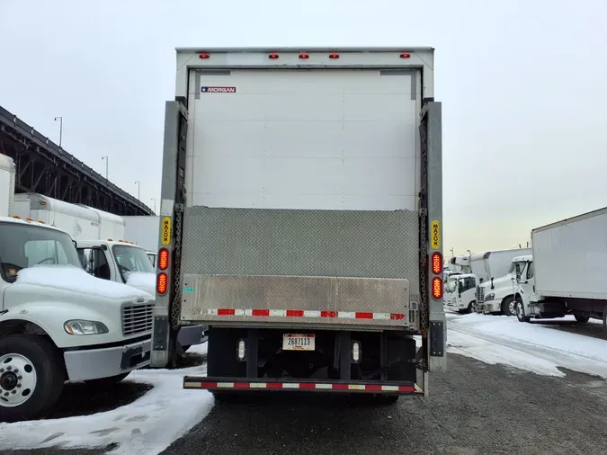 2017 FREIGHTLINER/MERCEDES M2 106