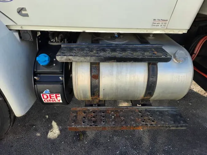 2020 NAVISTAR INTERNATIONAL MV607 (4X2)