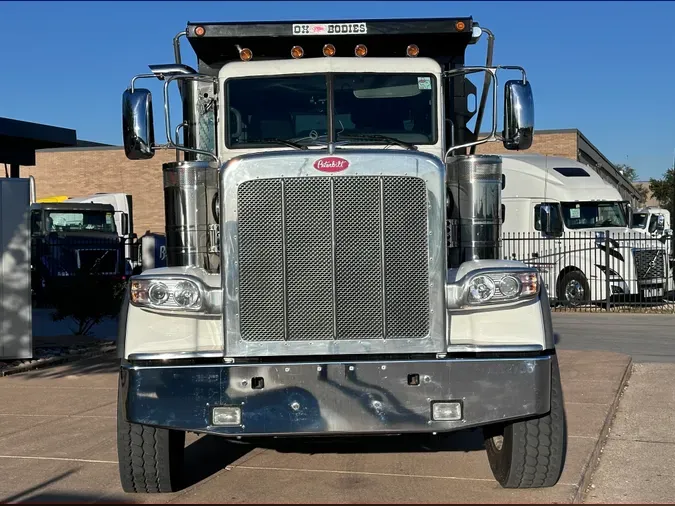 2023 PETERBILT 389