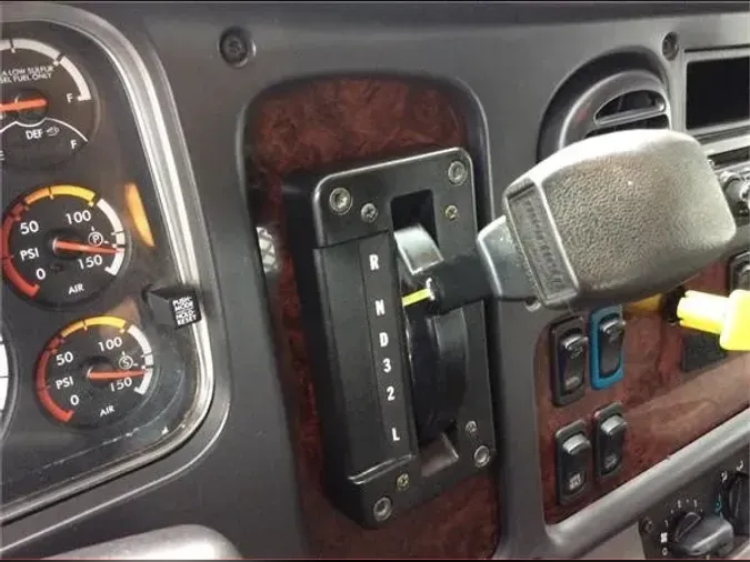 2016 FREIGHTLINER BUSINESS CLASS M2 106