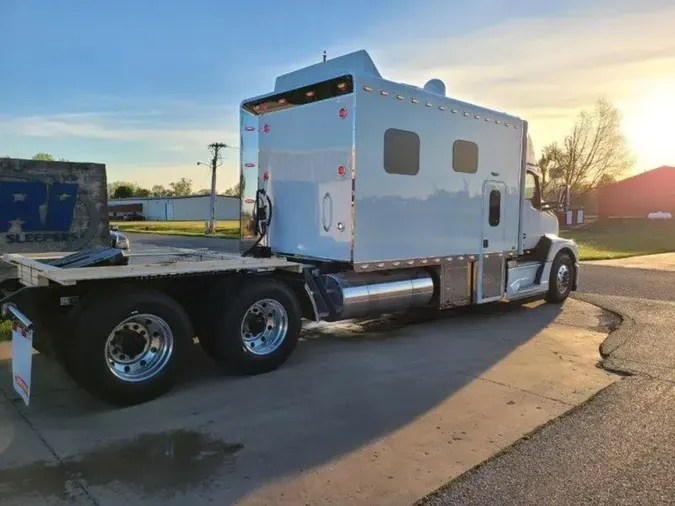 2024 Kenworth T680