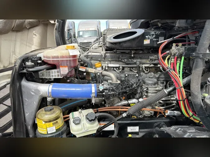 2023 Freightliner Cascadia 126