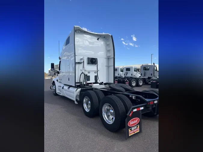2022 Peterbilt 579