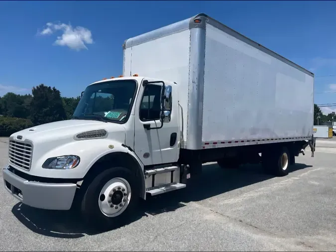 2018 FREIGHTLINER M2 1062790d58cfad8edd5d13ad864313f20fd