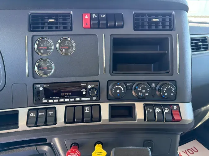 2026 Kenworth T880 Short Hood2793709074085c472f7ac18e5620ca44