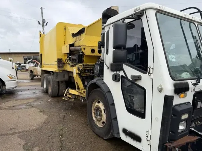 2017 MACK LR6132795567da61d6e4c405ab3776d81632c