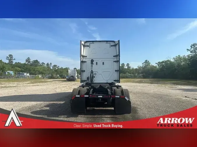 2020 FREIGHTLINER CA126
