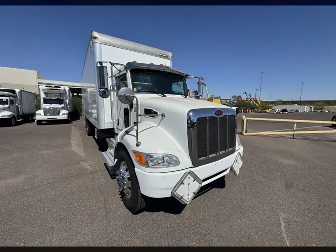 2020 Peterbilt 337