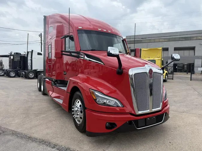 2024 Kenworth T680