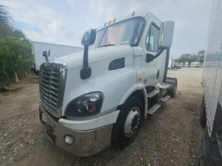 2020 FREIGHTLINER/MERCEDES CASCADIA 113