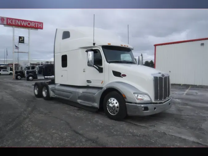 2022 Peterbilt 579