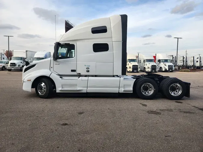 2022 VOLVO VNL64T76027acfc9aef2840d3f2a1bd6430e95afa
