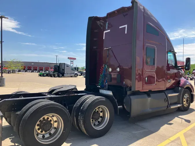 2021 Kenworth T680